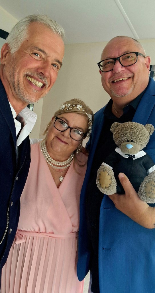 Five Star review for Mark Inscoe civilcelebrantsussex on Google Business Profile, 'Renewal of Vows', 'Wedding Celebrant','fivestarcelebrant','sussex celebrant'